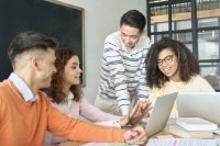 Indexes all content in the site